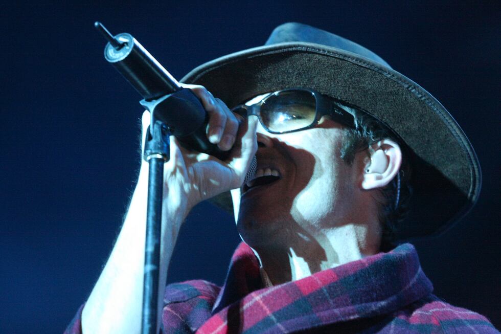 Scott Weiland, frontman of Stone Temple Pilots, performs at the tenth annual Voodoo Experience...